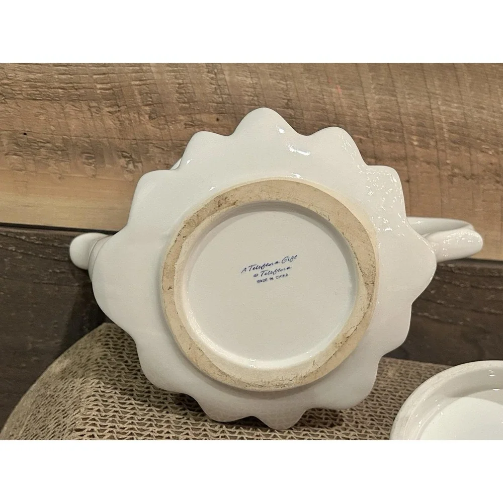 Teleflora Lavender‎ Polka Dots & Bows Princess Tea Party Teapot